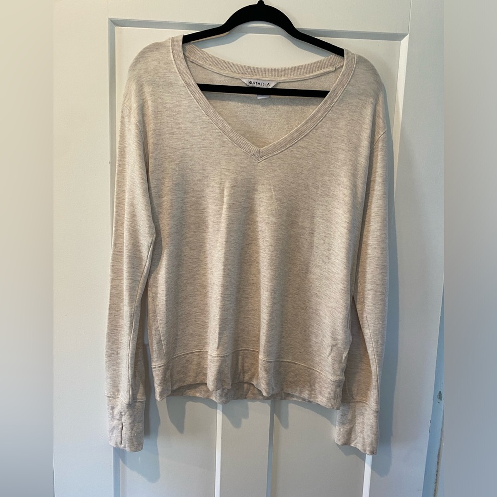 Athleta sunrise v neck sweatshirt with thumb holes- worn once